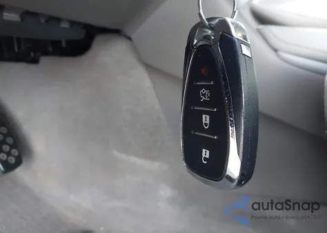 2018 Chevrolet Malibu Lt z USA, uszkodzony, nr VIN 1G1ZD5ST1JF170813